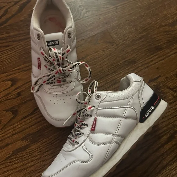 LEVI’S vintage white sneakers - Picture 5 of 7